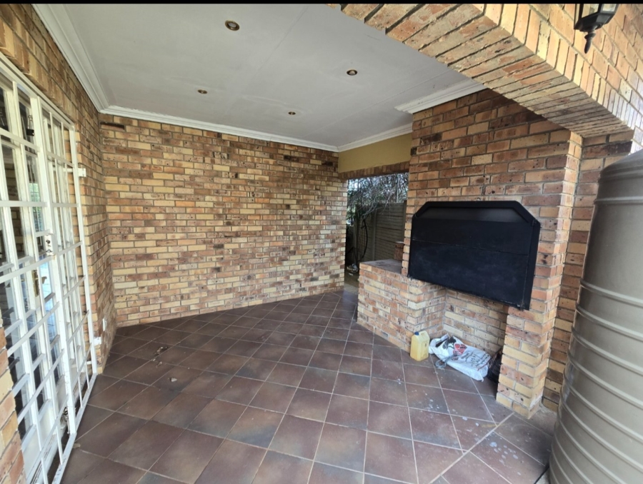 4 Bedroom Property for Sale in Dan Pienaar Free State